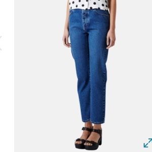Topshop Moto Girlfriend Jeans in Blue US W28L34